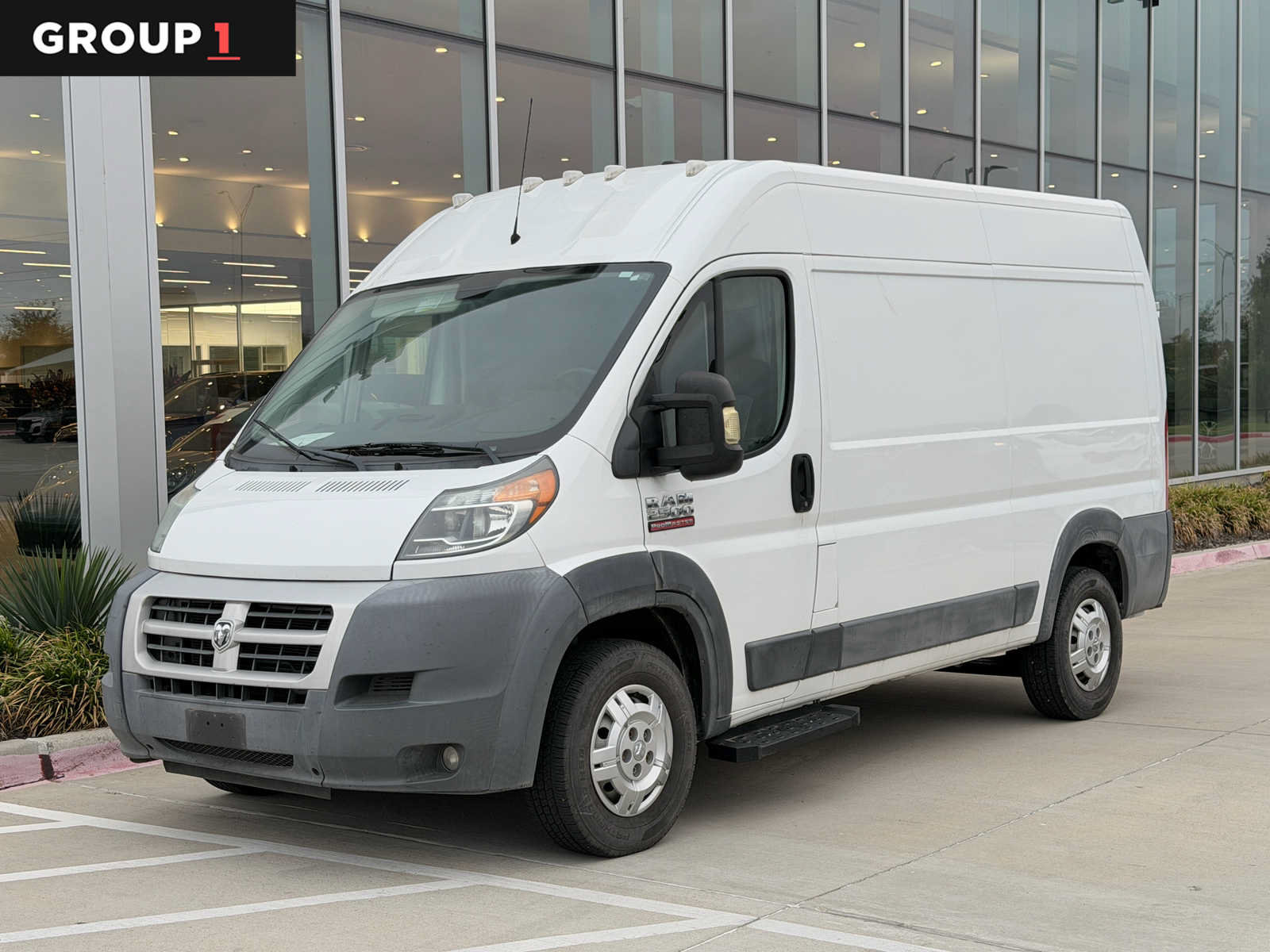 Used 2014 RAM ProMaster 2500 w/ Premium Appearance Group FWD image 1