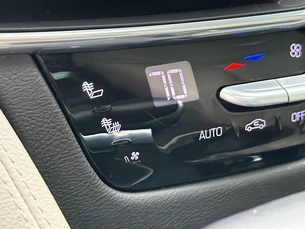 Used 2017 Cadillac CT6 Luxury image 21