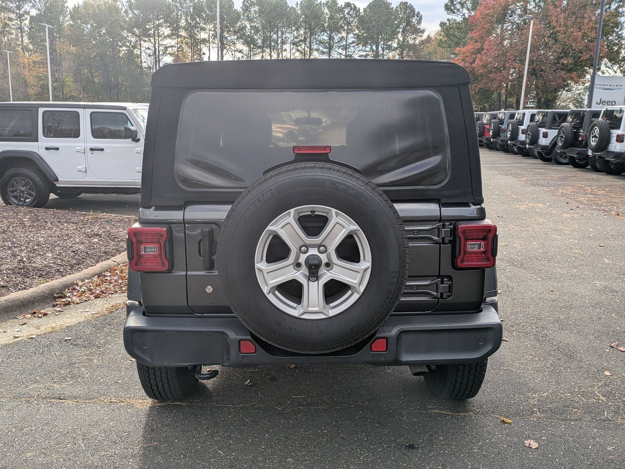 Used 2018 Jeep Wrangler Unlimited Sport S image 6