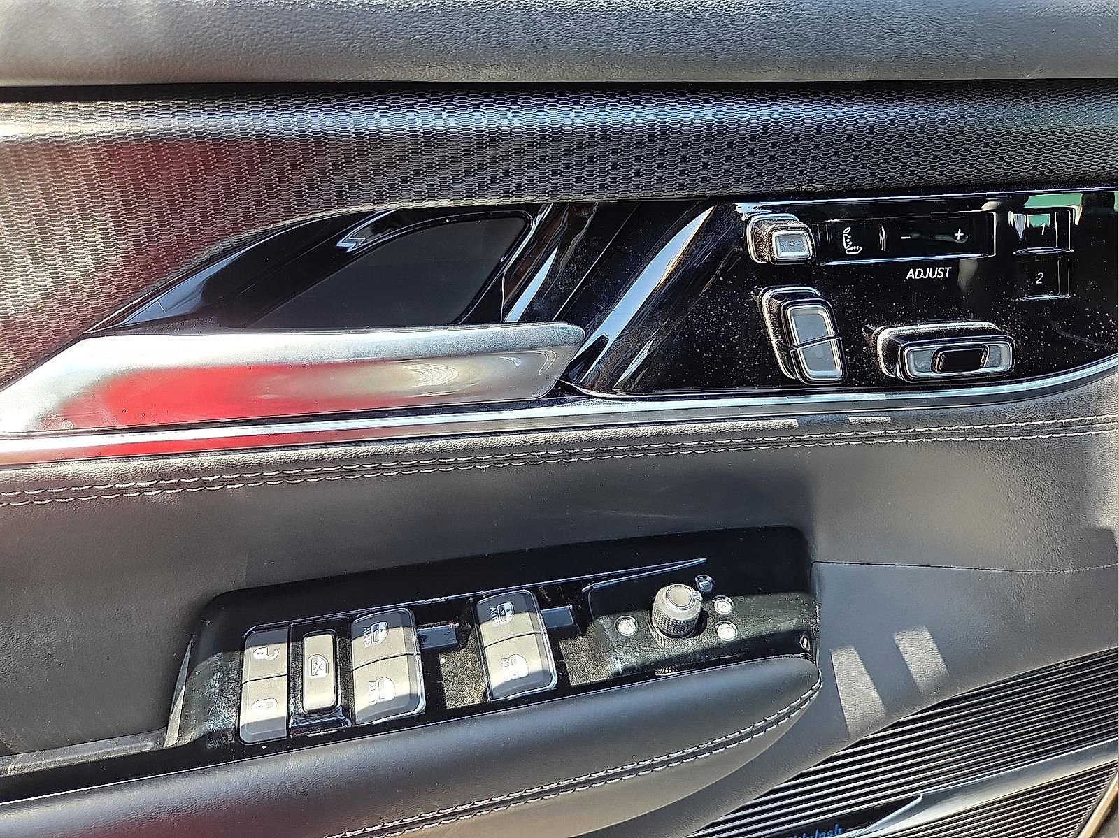 Used 2024 Jeep Grand Wagoneer L Series II w/ Quick Order Packagew 28T image 13