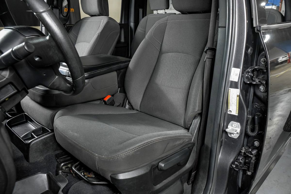 Used 2024 RAM 3500 Tradesman w/ Chrome Appearance Group image 29