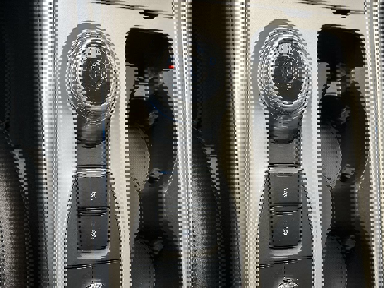 Used 2023 Ford Explorer XLT w/ Equipment Group 202A image 26