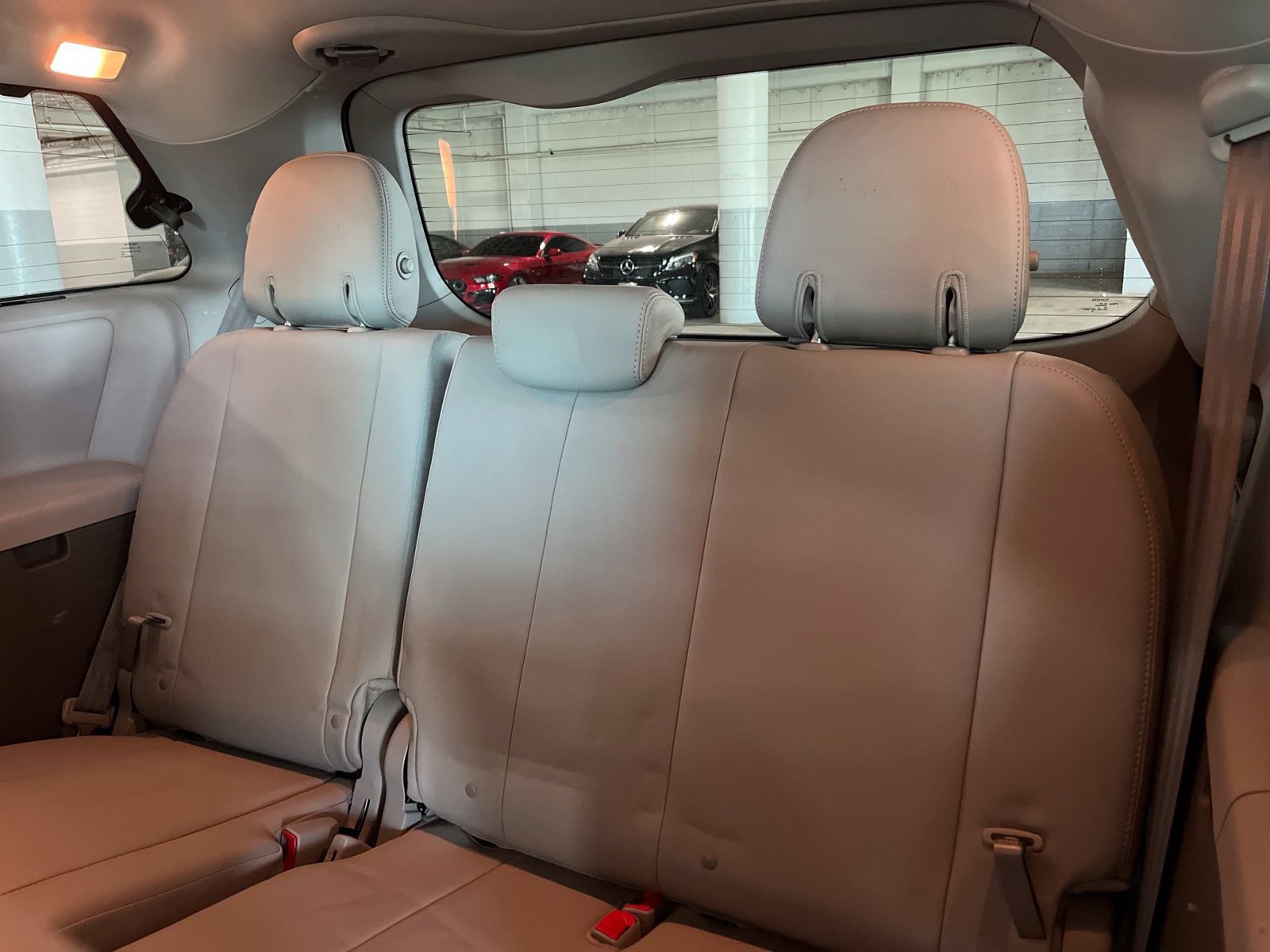 Used 2019 Toyota Sienna XLE w/ XLE Navigation Package FWD image 38