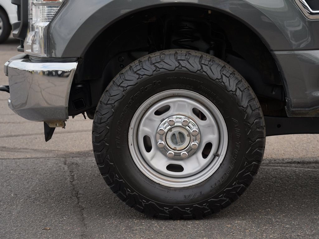 Used 2020 Ford F250 XL w/ Power Equipment Group AWD/4WD image 11