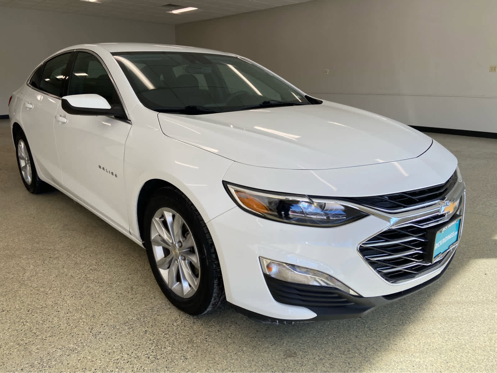 Used 2023 Chevrolet Malibu LT image 3