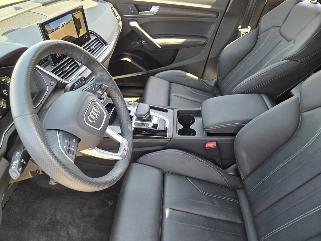 Certified 2025 Audi Q5 e Premium Plus AWD/4WD image 17