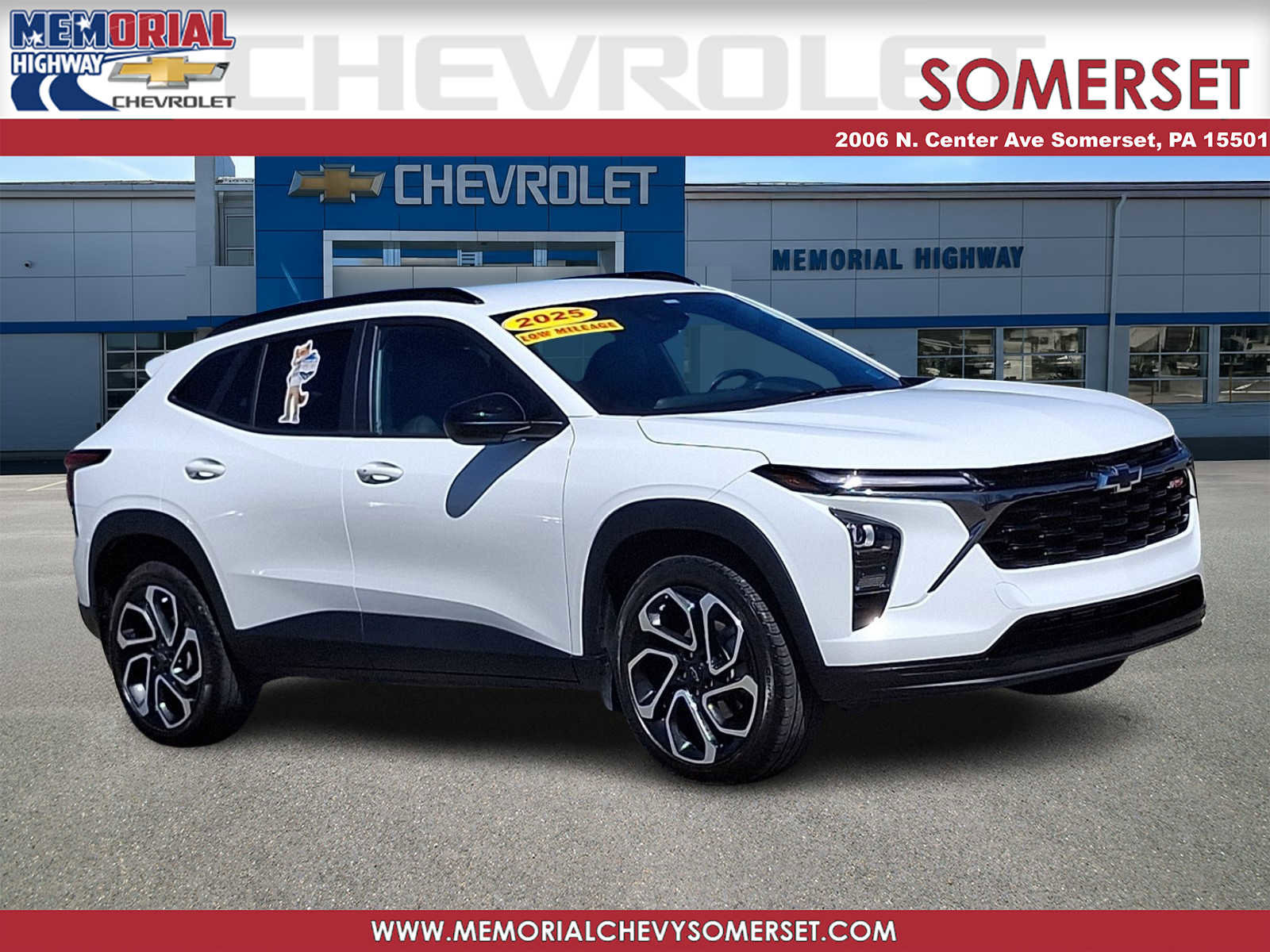 Used 2025 Chevrolet Trax RS w/ Driver Confidence Package image 1