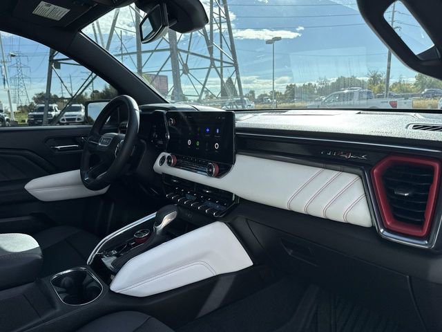 Used 2024 GMC Canyon AT4X image 29