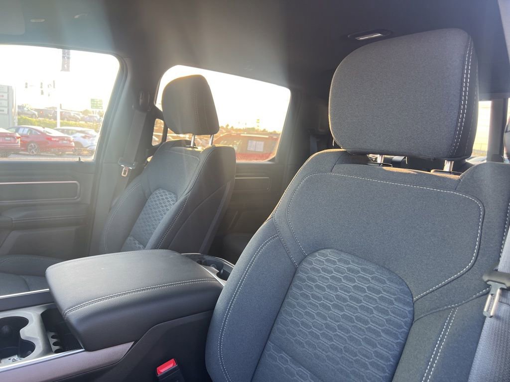 New 2026 RAM 1500 4x4 Crew Cab image 9