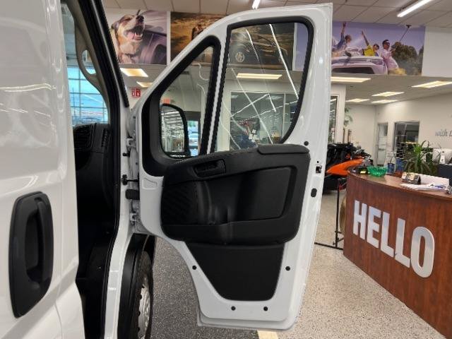 Used 2023 RAM ProMaster 2500 w/ Convenience Group FWD image 26