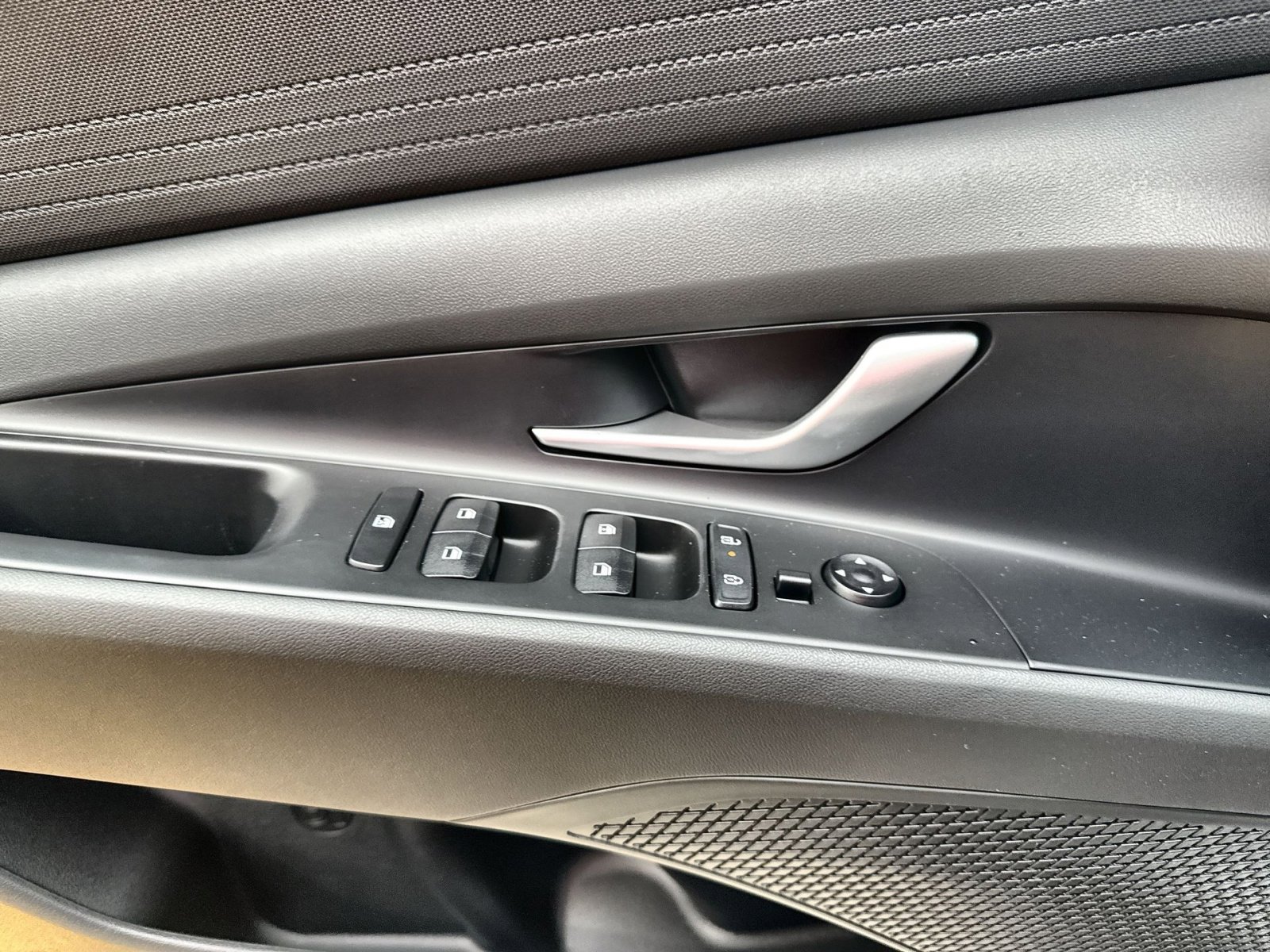 New 2026 Hyundai Elantra SE image 15