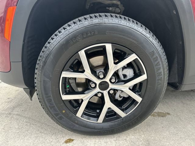 Used 2024 Jeep Grand Cherokee Limited image 19