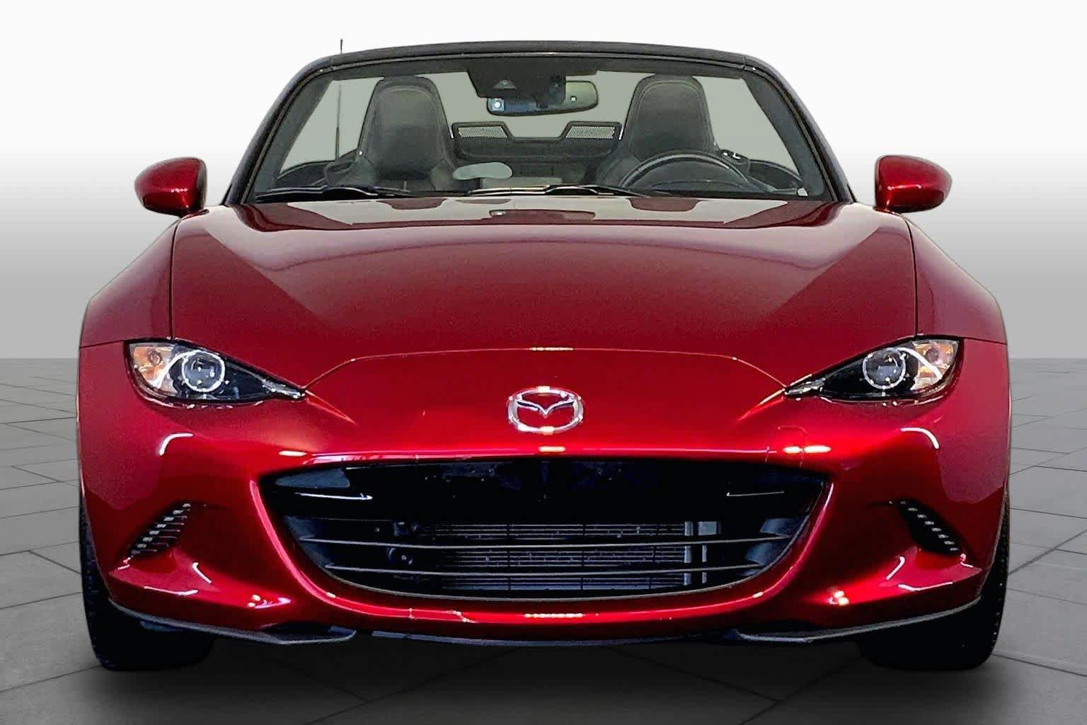 Used 2023 MAZDA MX-5 Miata Grand Touring RWD image 4