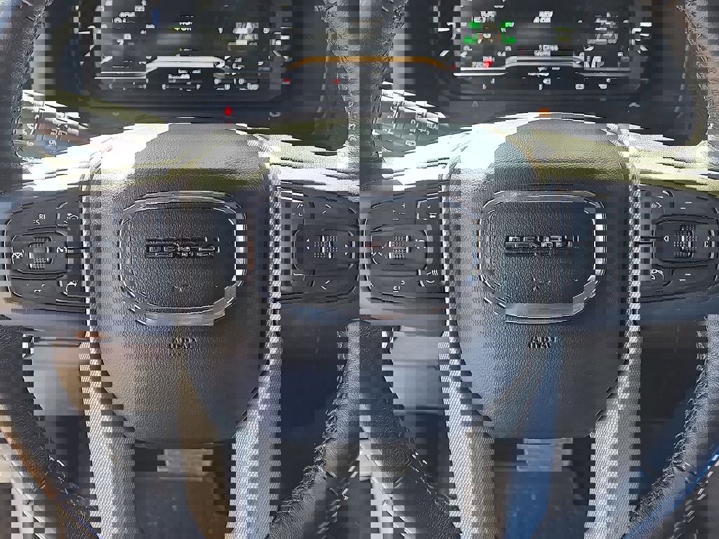 Used 2022 GMC Yukon Denali w/ Denali Ultimate Package image 30