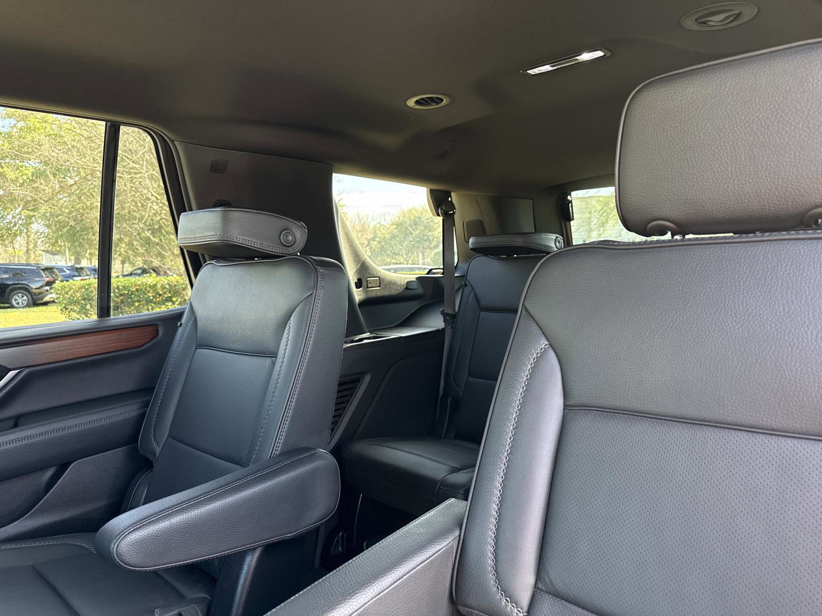 Used 2025 GMC Yukon Denali image 16