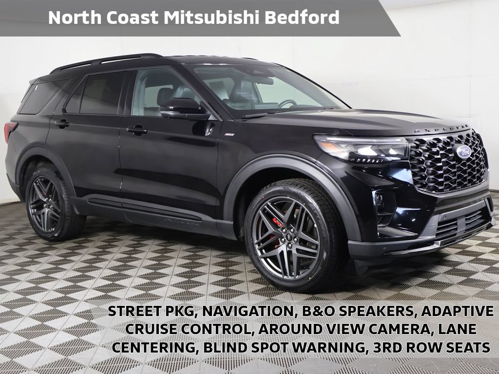 Used 2025 Ford Explorer ST-Line w/ ST-Line Street Pack AWD/4WD image 1