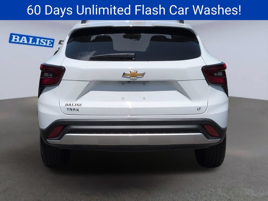 New 2026 Chevrolet Trax LT w/ Sunroof Package FWD image 4
