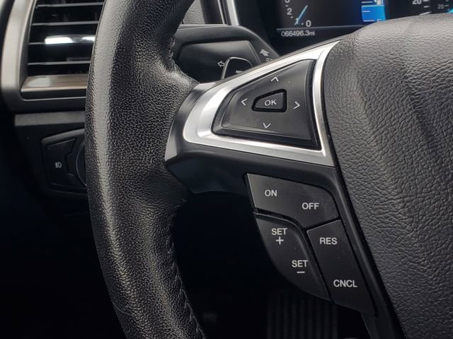 Used 2017 Ford Fusion SE w/ Fusion SE Technology Package image 17