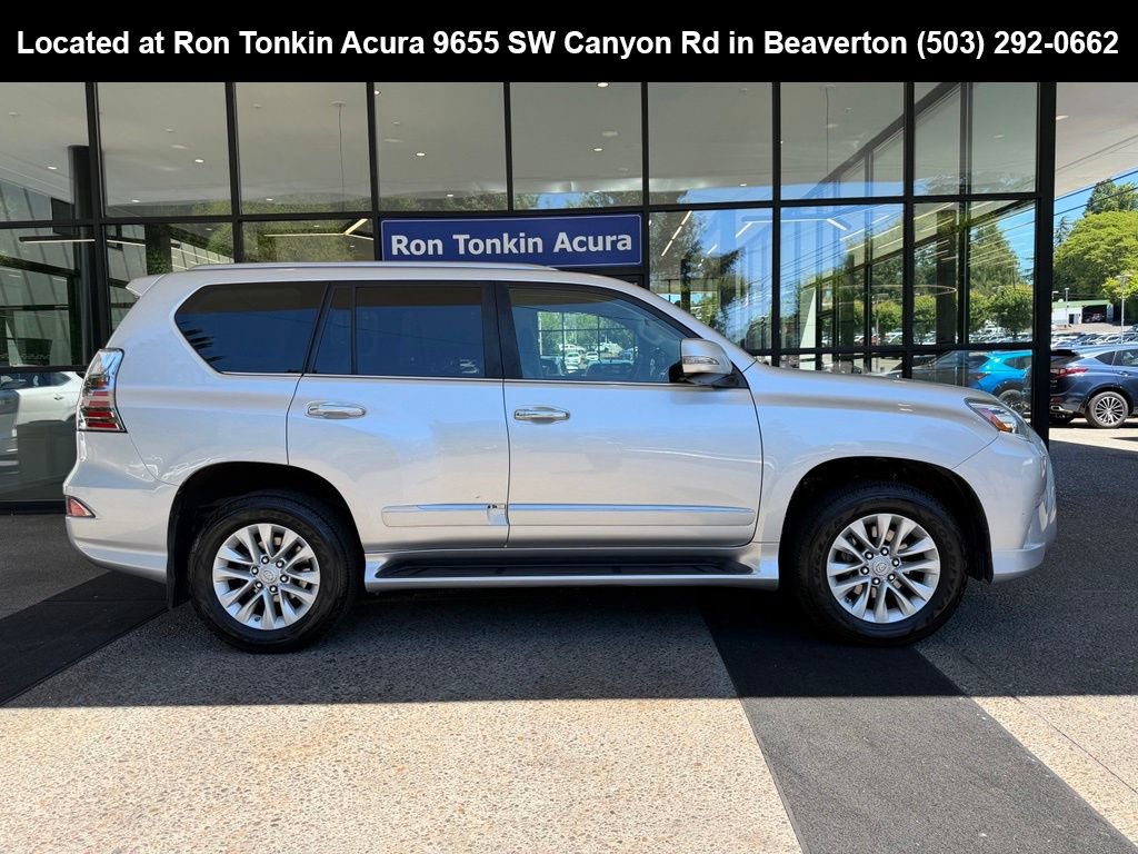 Used 2016 Lexus GX 460 w/ Premium Package AWD/4WD image 8