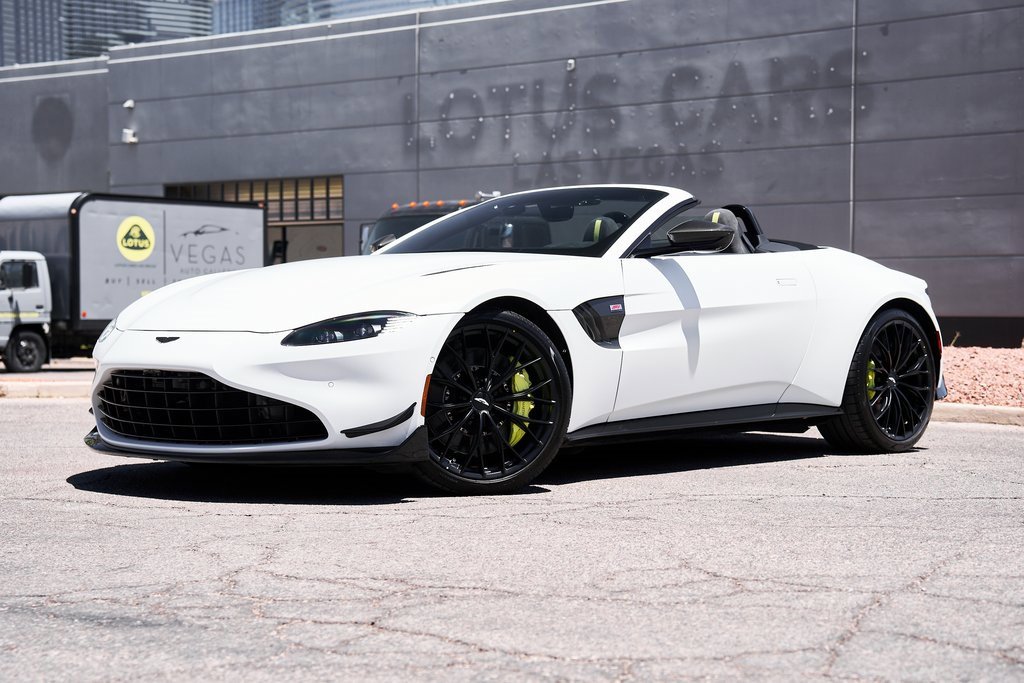 Used 2023 Aston Martin V8 Vantage Roadster image 5