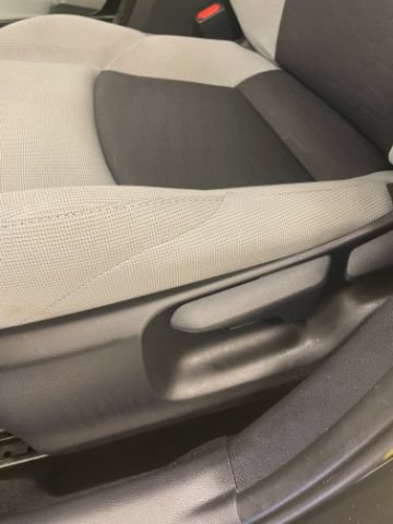 Used 2025 Toyota Corolla SE FWD image 12