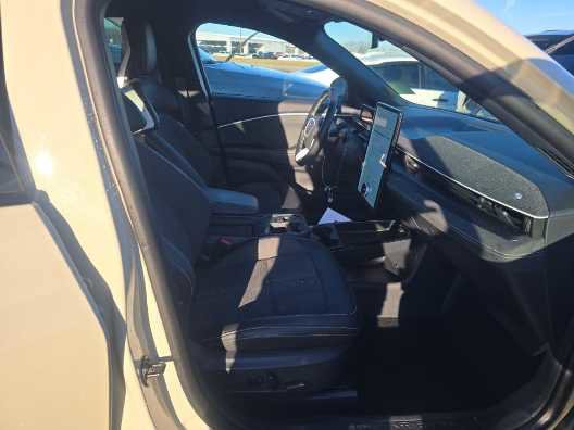 Certified 2025 Ford Mustang Mach-E GT AWD/4WD image 8