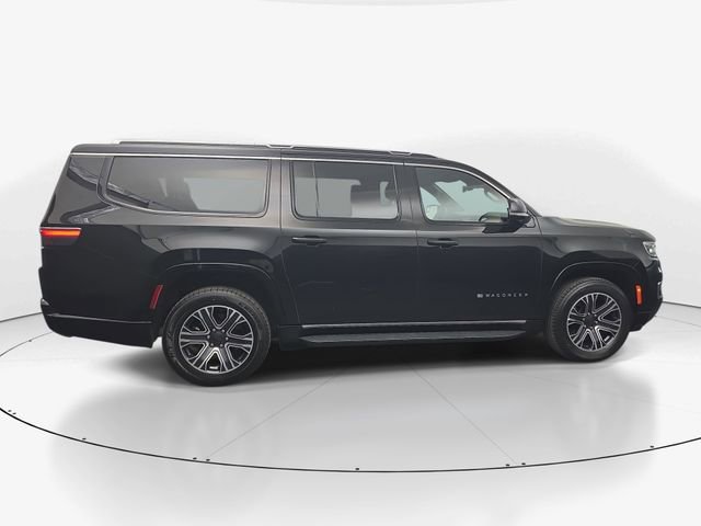 Used 2024 Jeep Wagoneer L Series II w/ Flexible Seating Group image 11