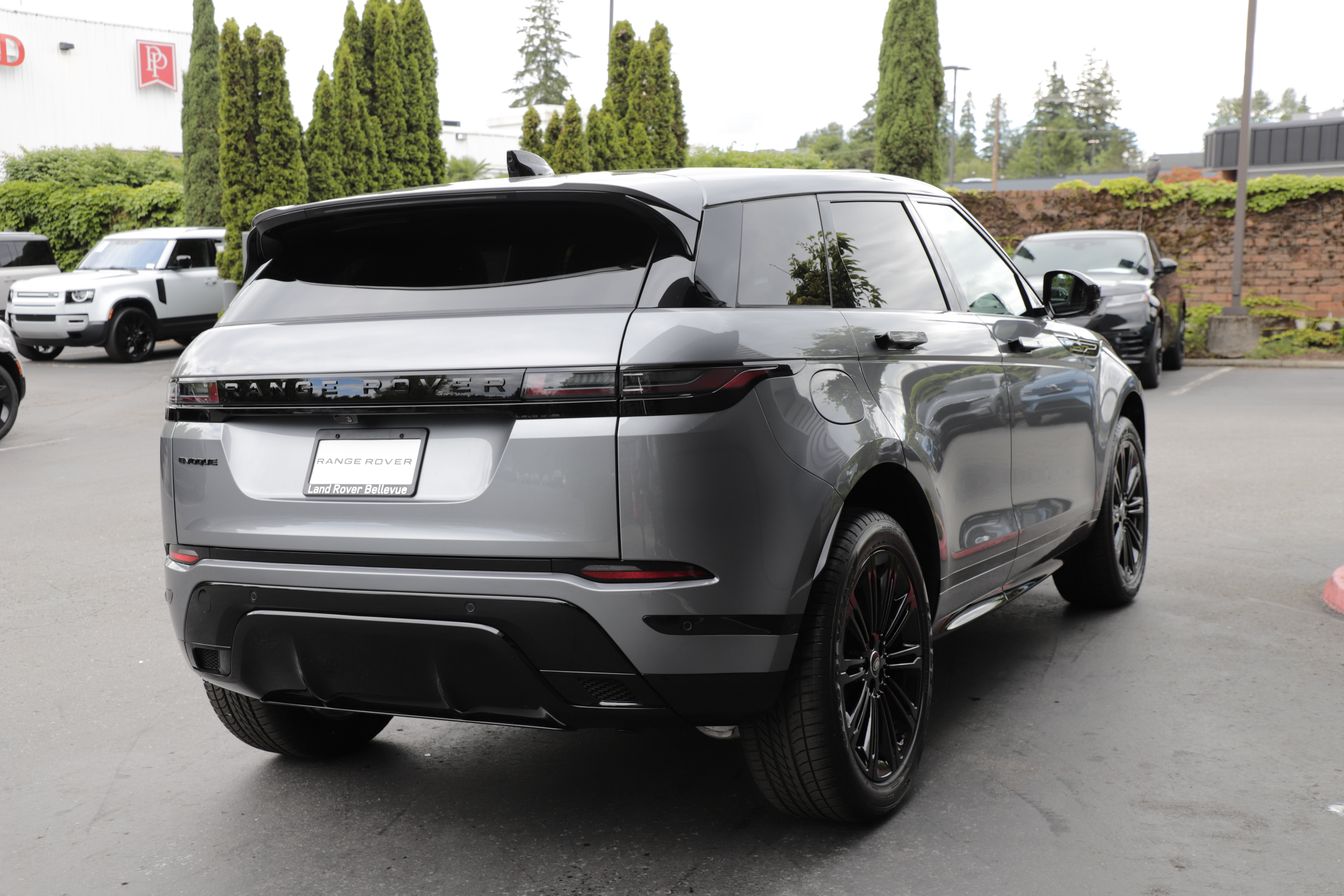 New 2026 Land Rover Range Rover Evoque Dynamic SE AWD/4WD image 10