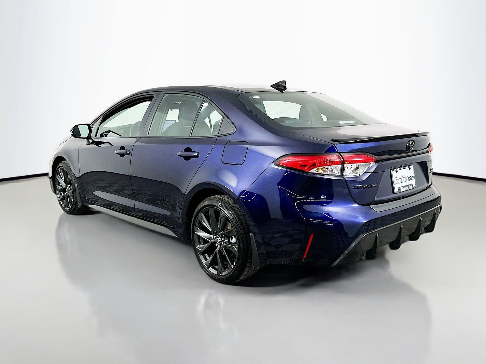 Certified 2026 Toyota Corolla SE w/ SE Package image 5