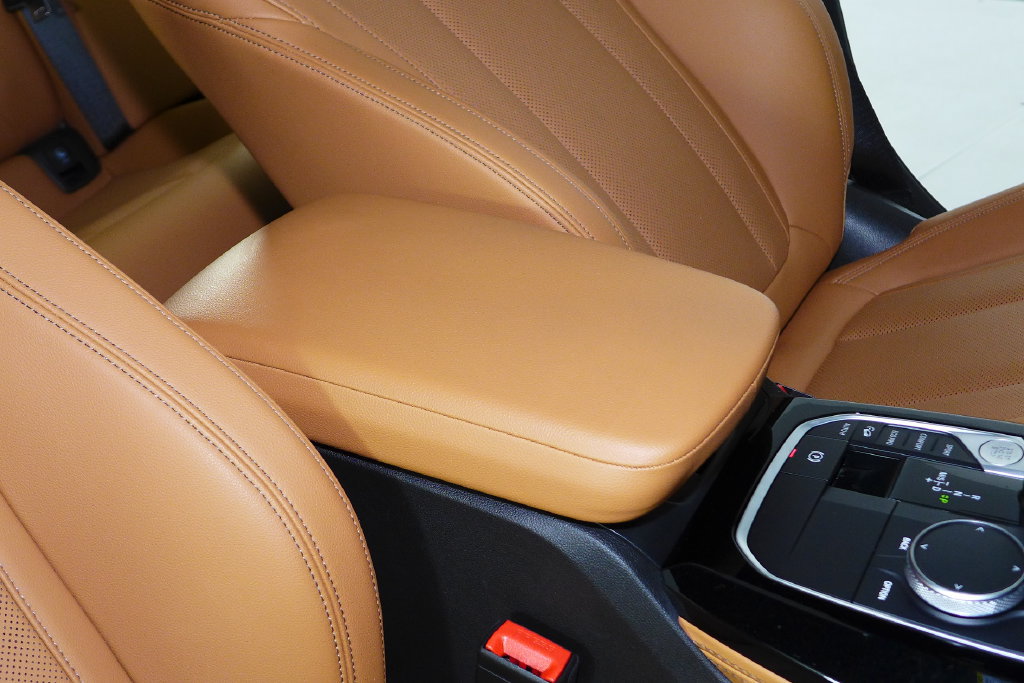Used 2024 BMW X4 M40i w/ Premium Package AWD/4WD image 16