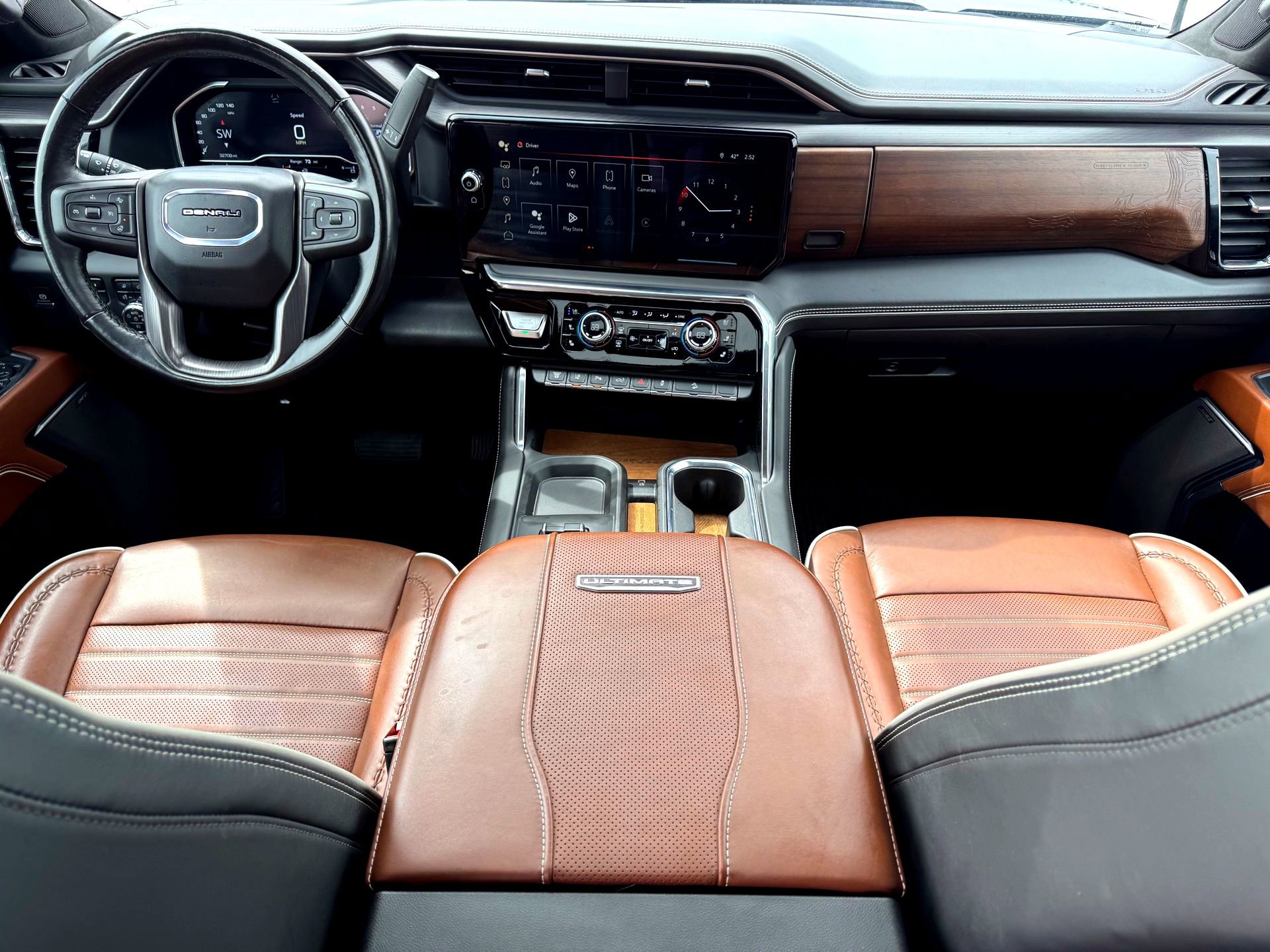 Used 2024 GMC Sierra 2500 Denali Ultimate image 25