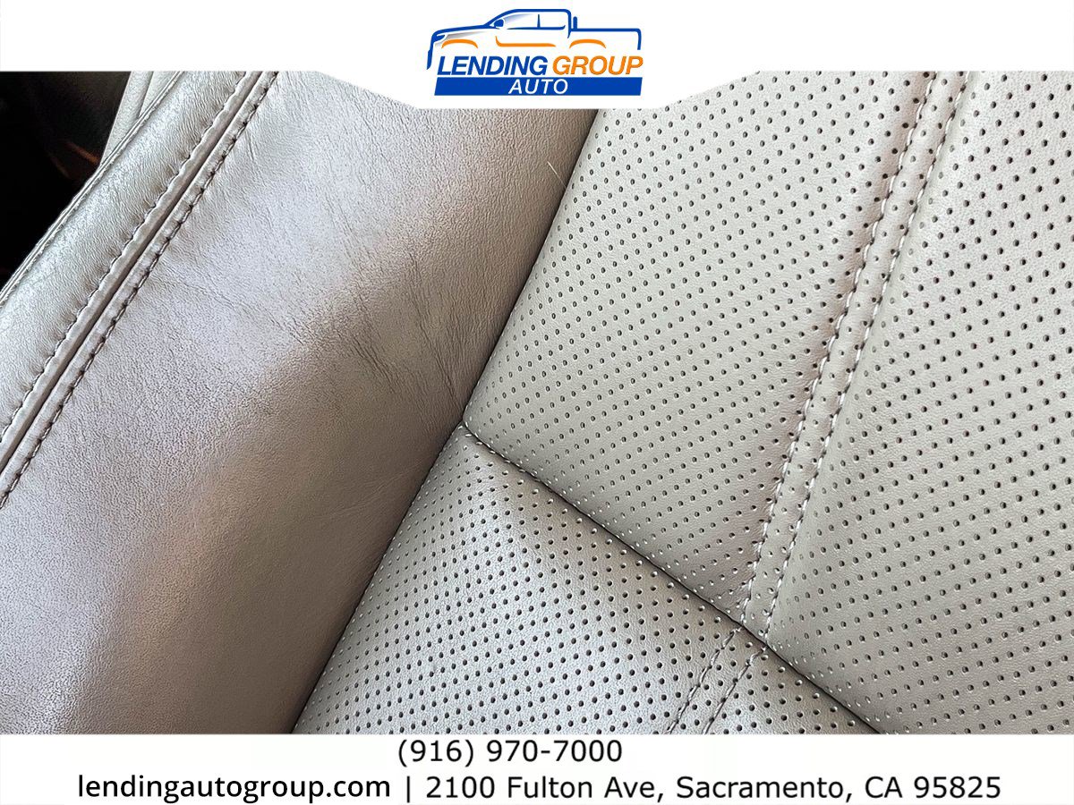 Used 2017 Land Rover Range Rover HSE image 24