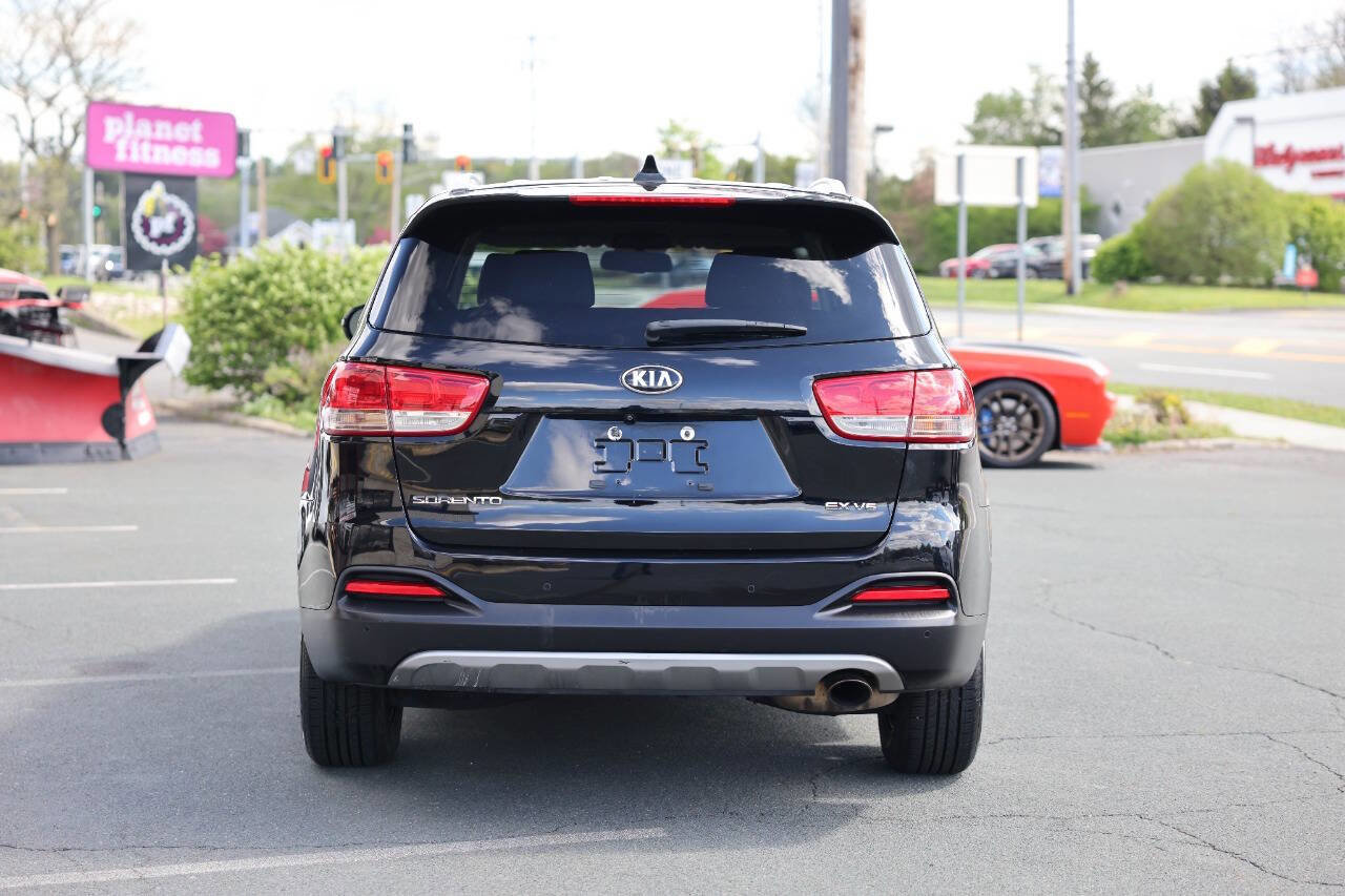 Used 2017 Kia Sorento EX AWD/4WD image 5
