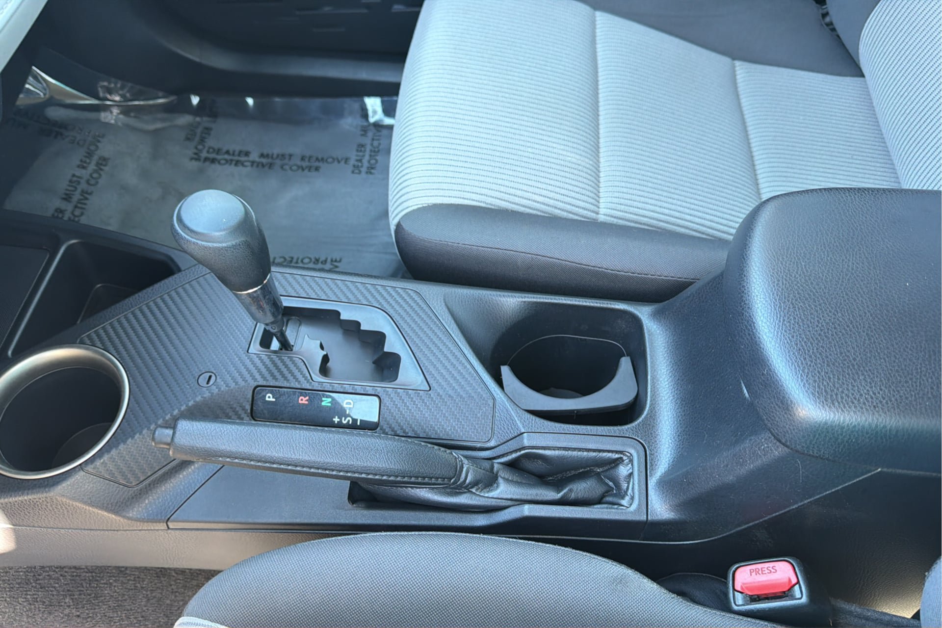 Used 2014 Toyota RAV4 LE FWD image 26