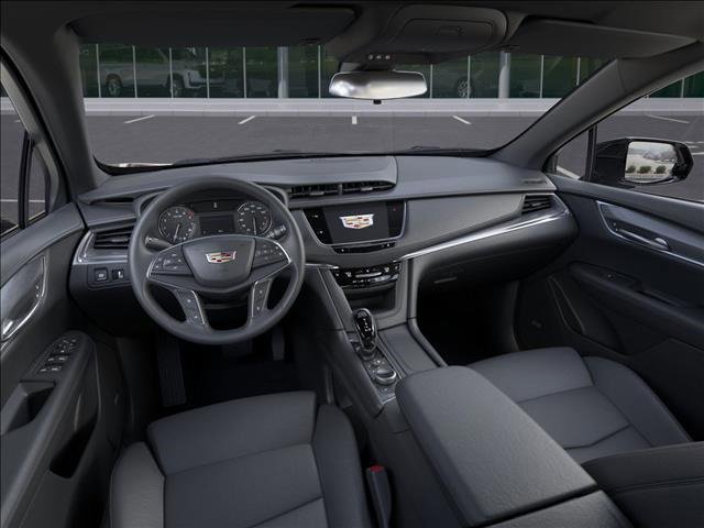 New 2025 Cadillac XT5 Luxury image 15