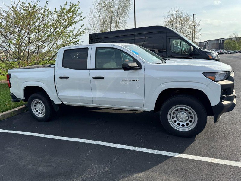 Used 2023 Chevrolet Colorado W/T image 3