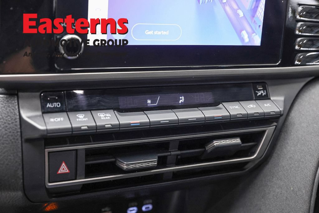 Used 2025 Toyota Camry LE FWD image 19