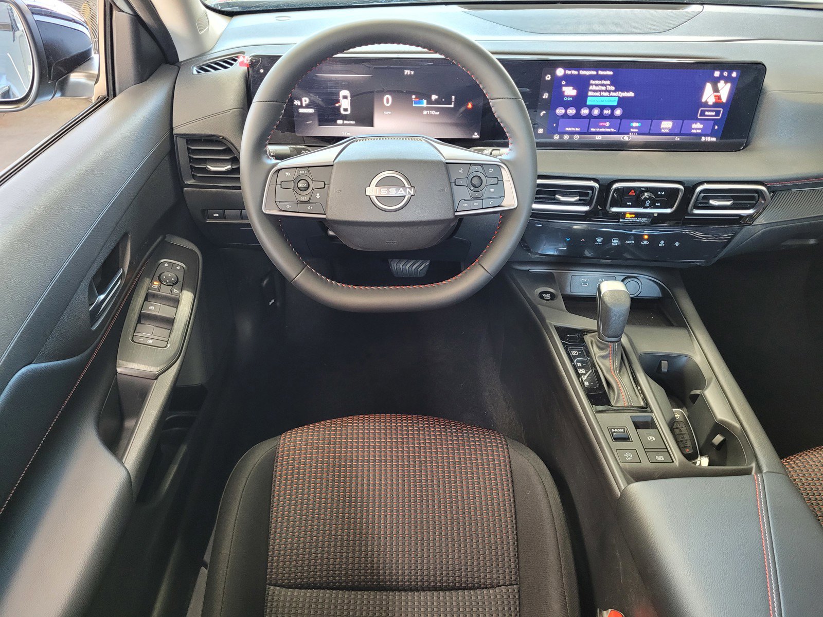 New 2026 Nissan Sentra SR w/ Floor Mat Package image 8