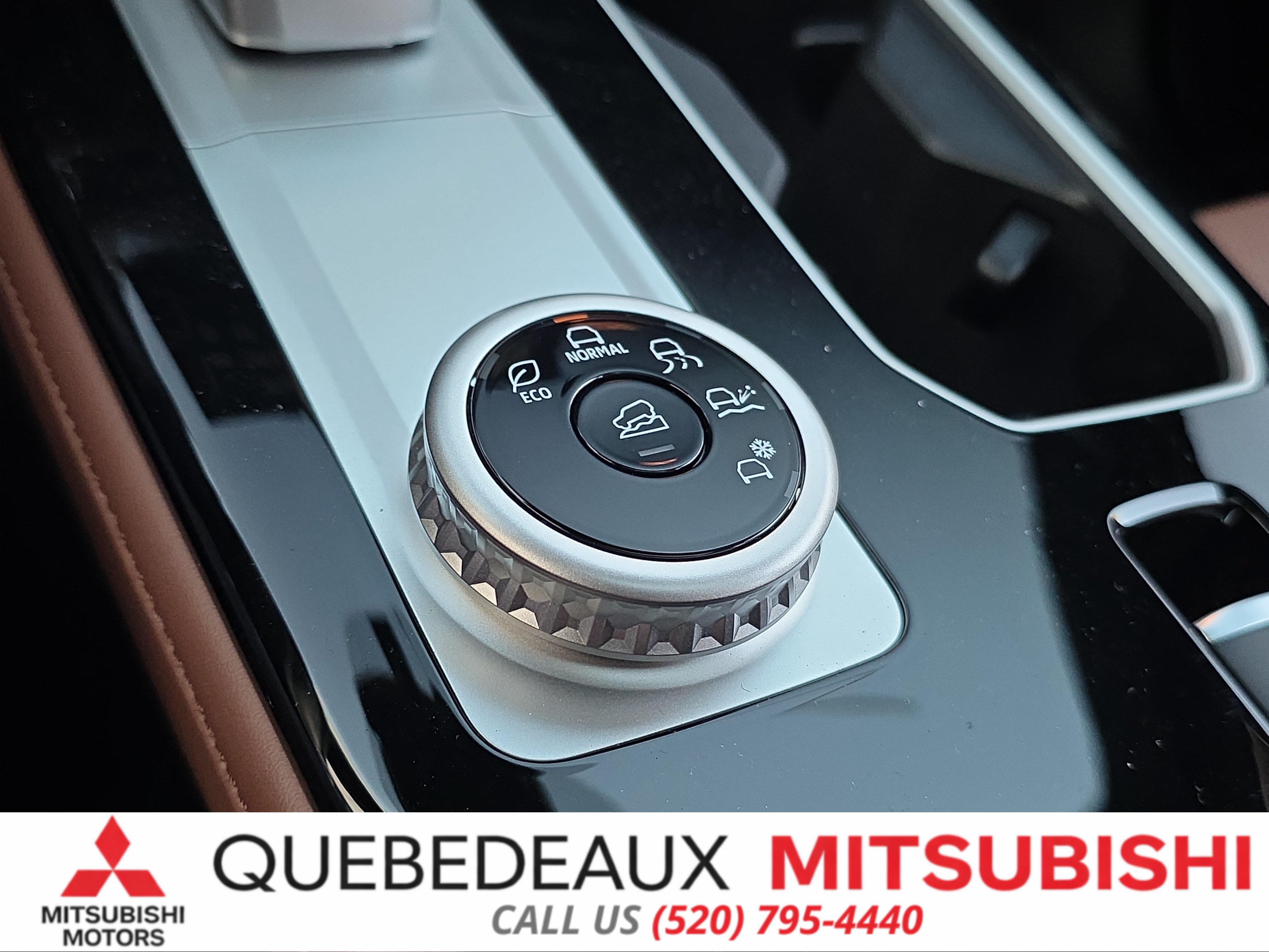New 2026 Mitsubishi Outlander SEL FWD image 25