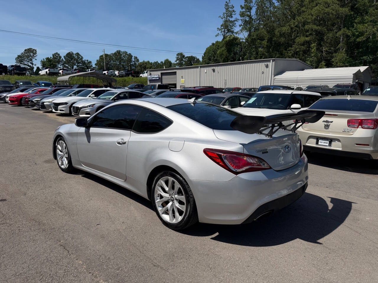 Used 2015 Hyundai Genesis 3.8 RWD image 7
