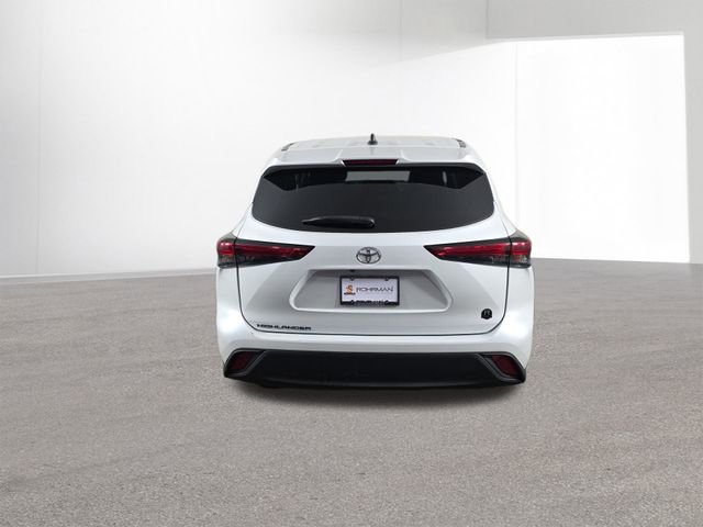 Used 2023 Toyota Highlander L image 39