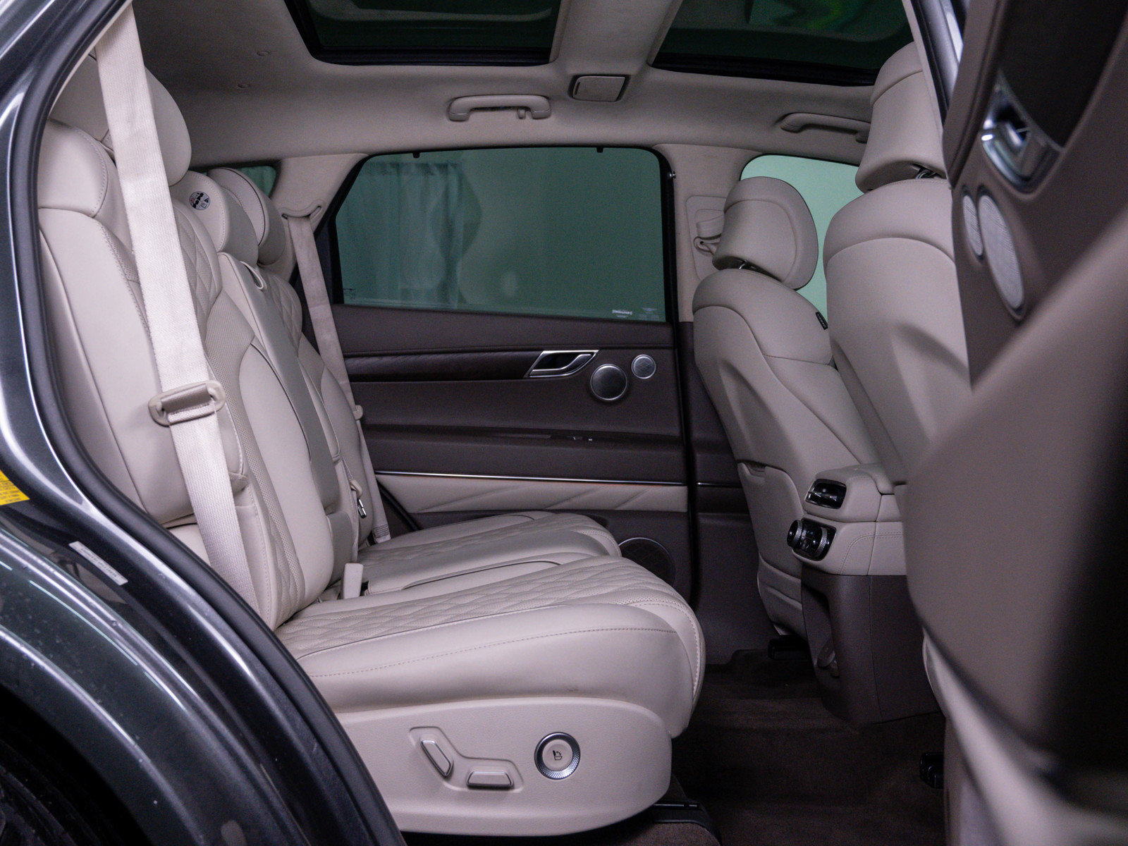 Used 2023 Genesis GV80 3.5T Prestige w/ Prestige Package image 12