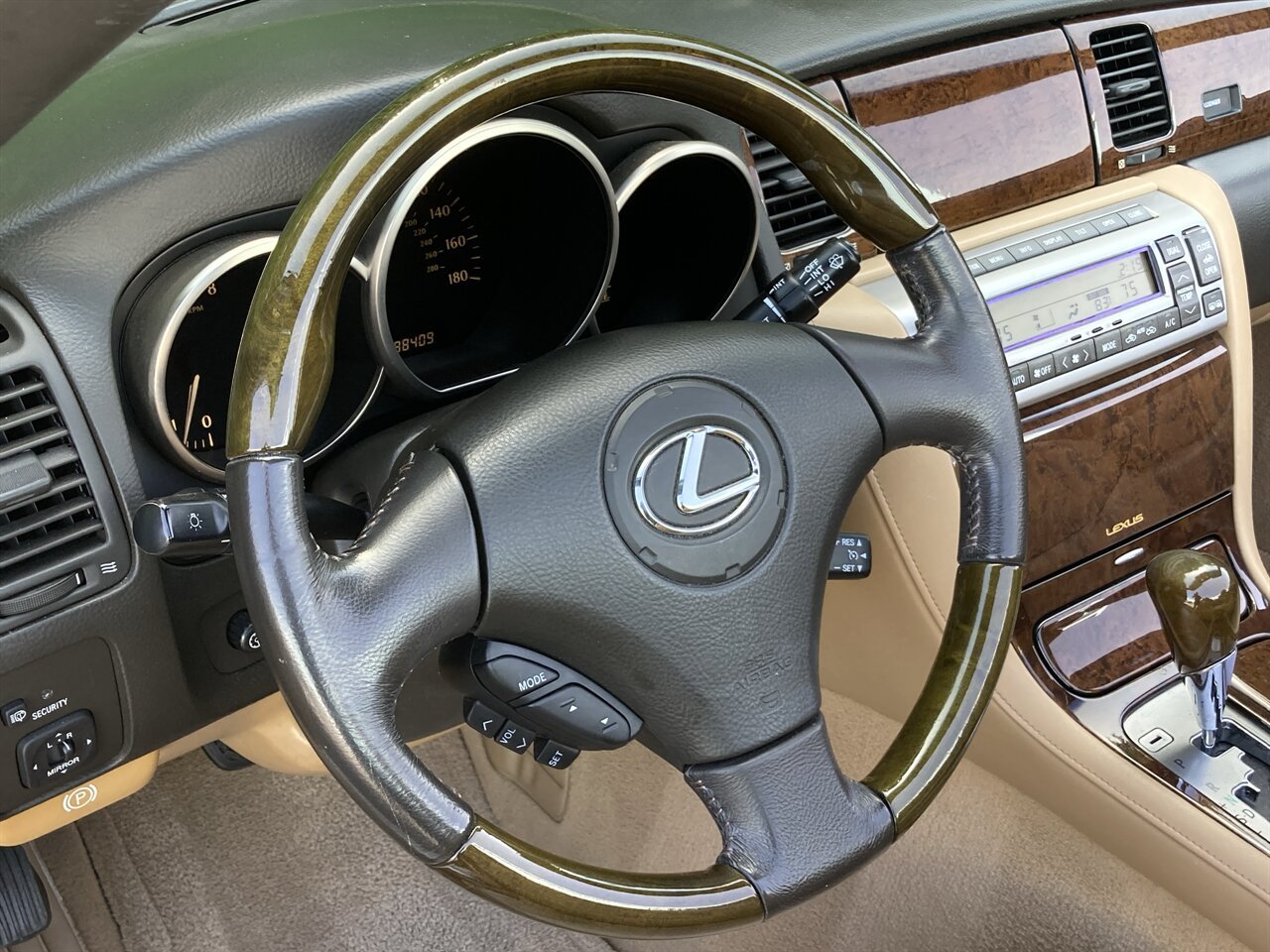 Used 2006 Lexus SC 430 Convertible RWD image 20
