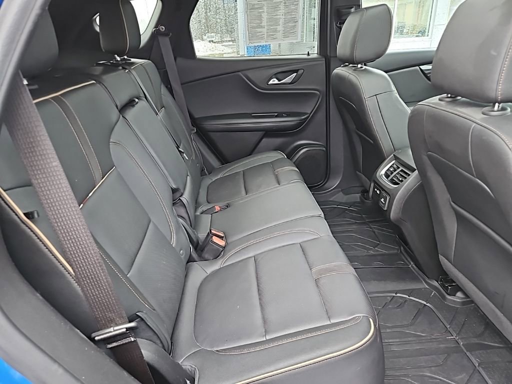 Used 2024 Chevrolet Blazer Premier w/ Driver Confidence II Package image 27