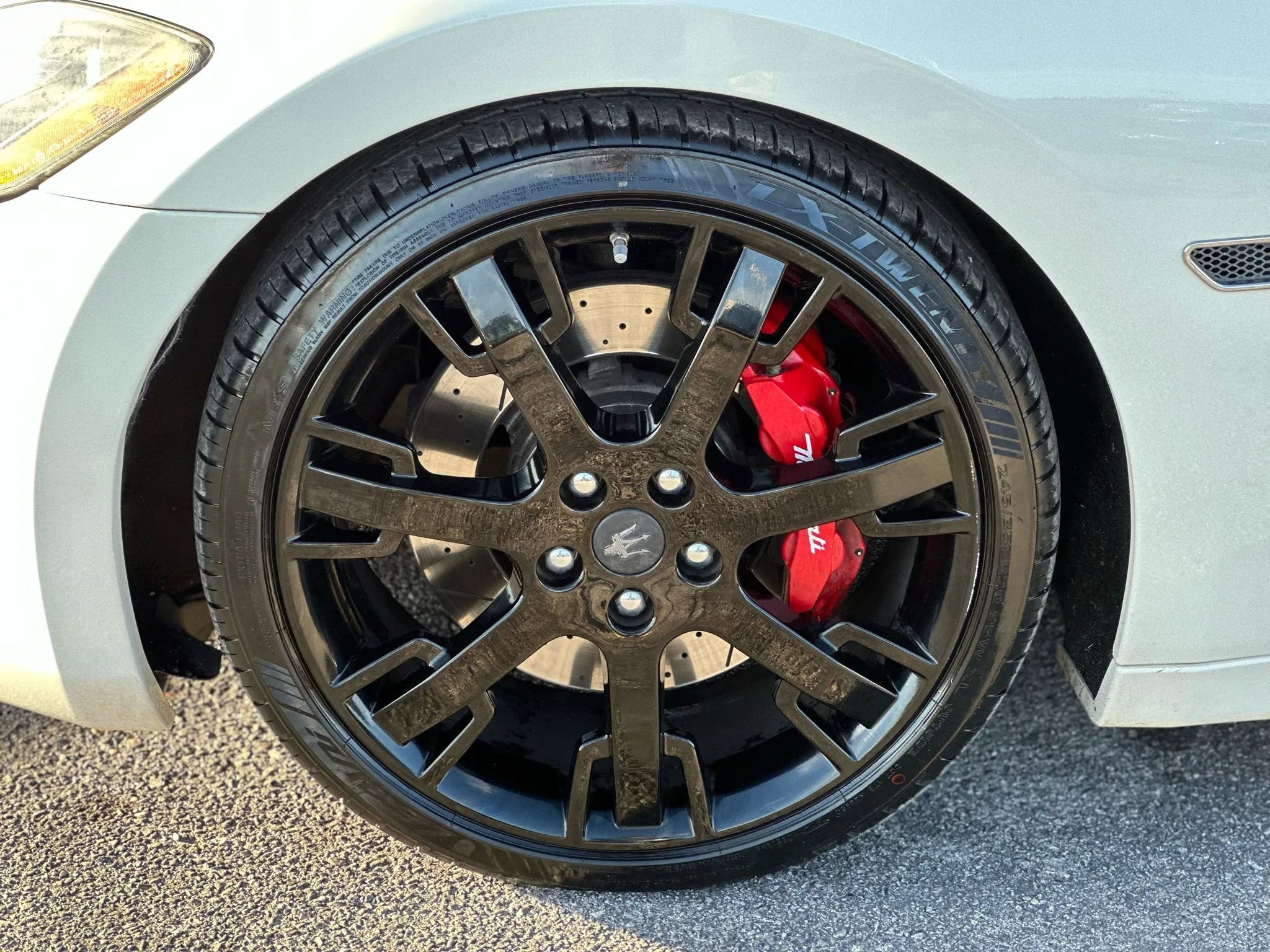 Used 2014 Maserati GranTurismo Sport image 17