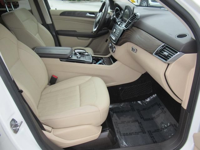 Used 2019 Mercedes-Benz GLE 400 4MATIC image 10