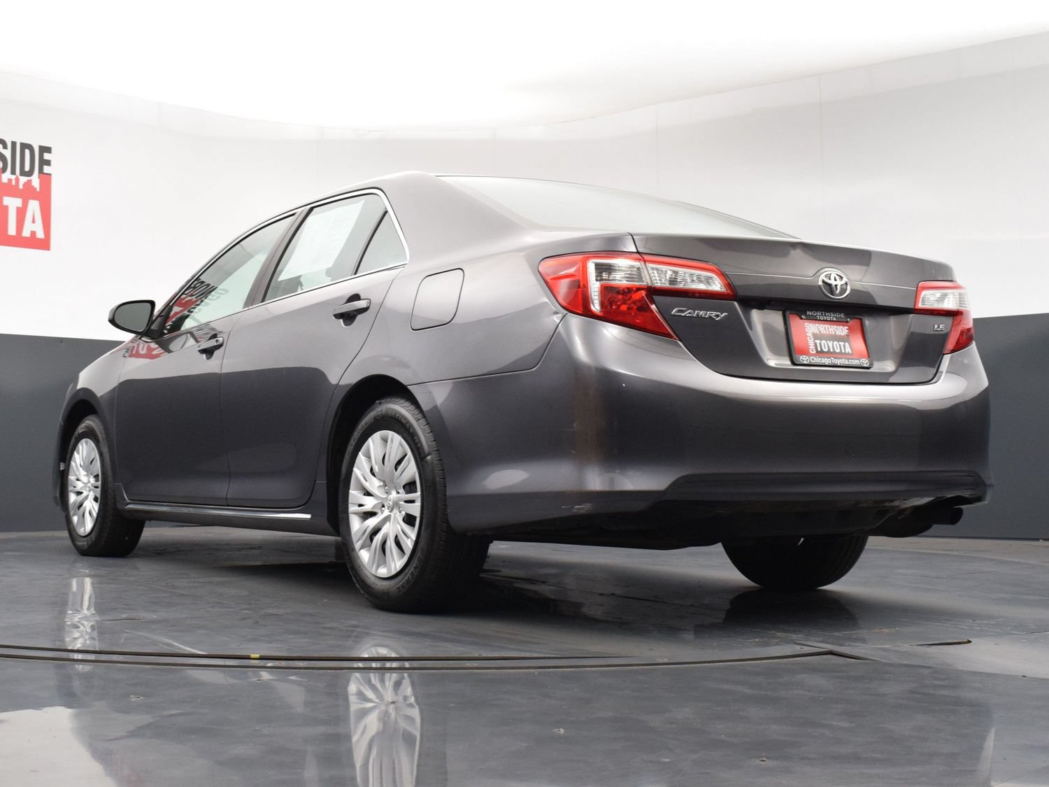 Used 2014 Toyota Camry LE FWD image 26