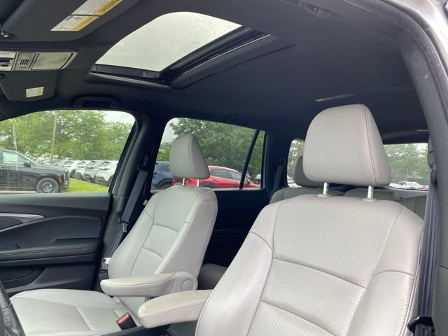 Certified 2023 Honda Passport EX-L image 2
