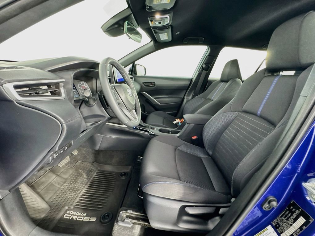 Used 2024 Toyota Corolla Cross SE AWD/4WD image 12