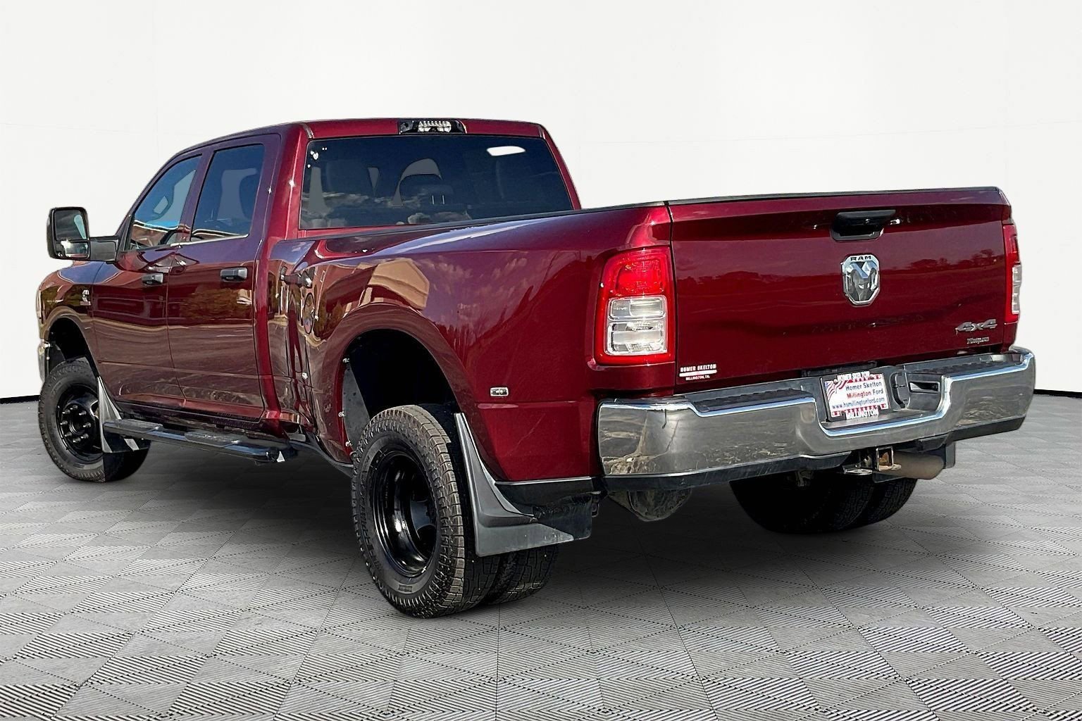 Used 2024 RAM 3500 Tradesman w/ Chrome Appearance Group image 10